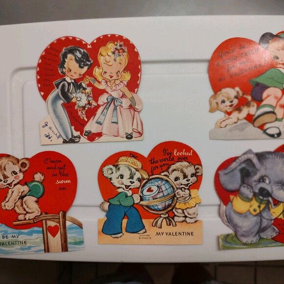 Lot Of 5 Vintage Die Cut Used Valentine Day Cards - Picture 1 of 6